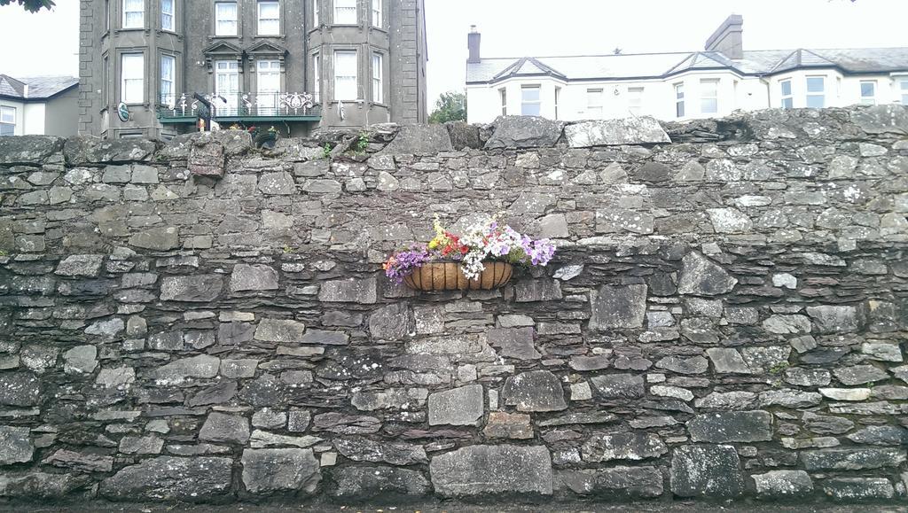 Evergreen House Youghal Bagian luar foto